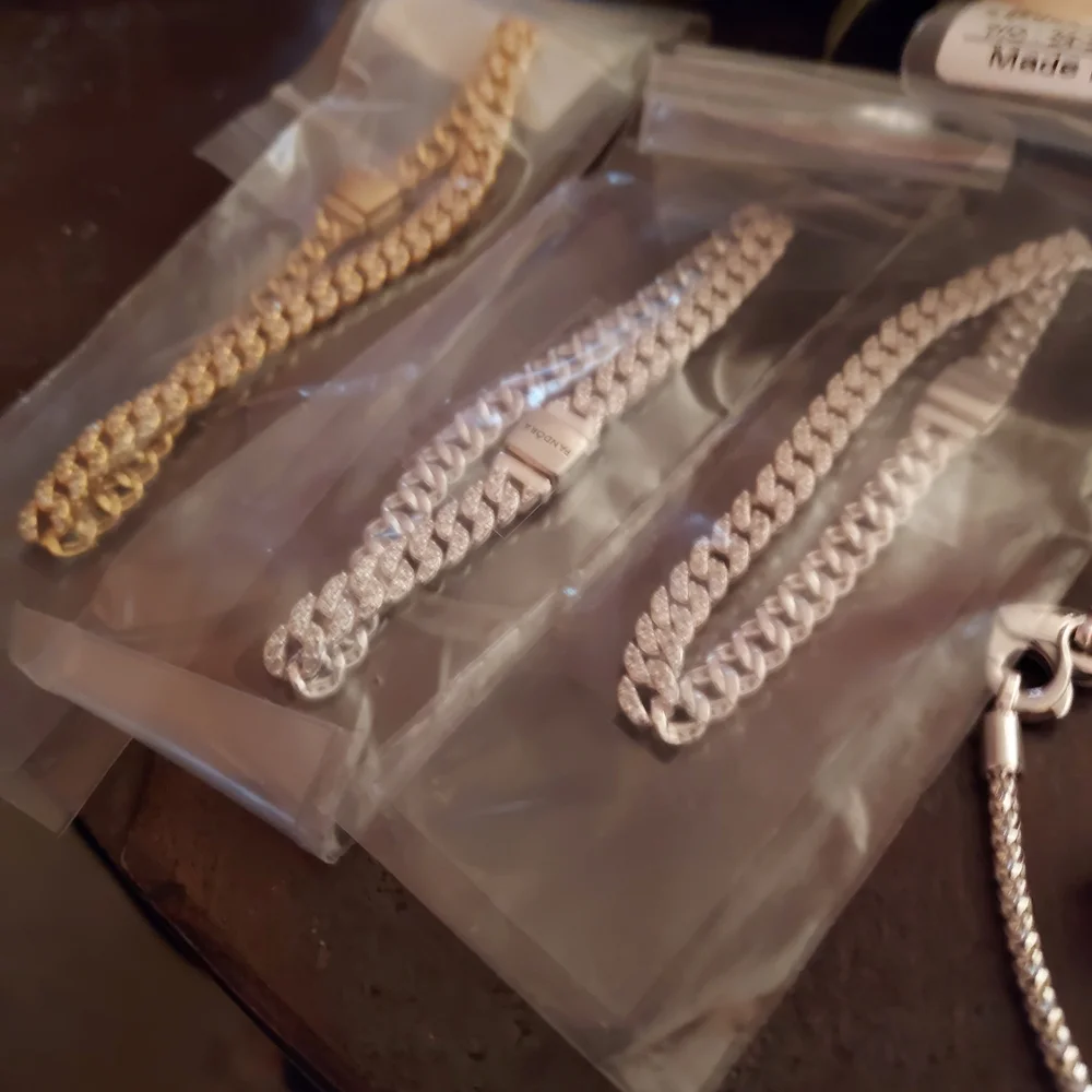 Pandora Silver and Gold Bracelets with Vibrant Charms For MICHSAZ - Picture 4 of 5